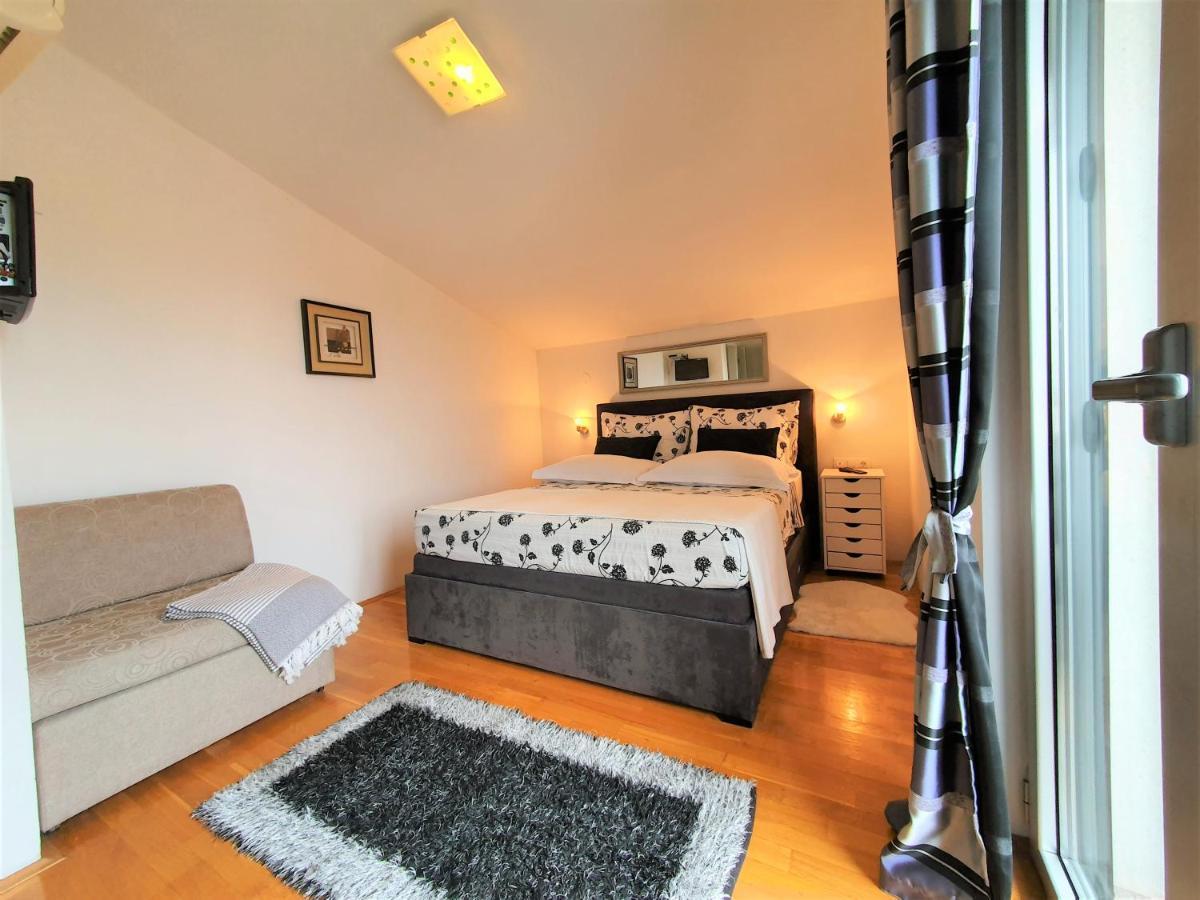 Villa Mira Трогир Экстерьер фото